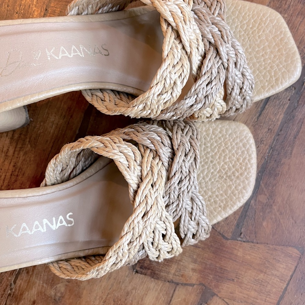 KAANAS Heels